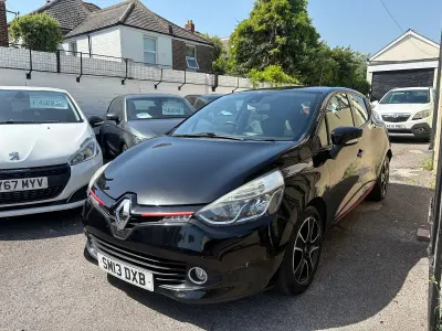 Used Renault Clio Dynamique 90 HP (66 kW) 2013 Black Hatchback