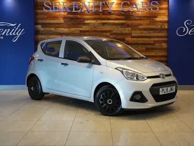 Used Hyundai i10 66 HP (48 kW) 2015 Silver Hatchback