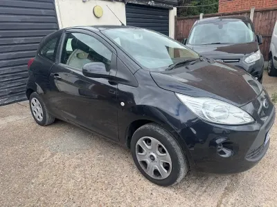 Used Ford Ka 69 HP (50 kW) 2015 Black Hatchback