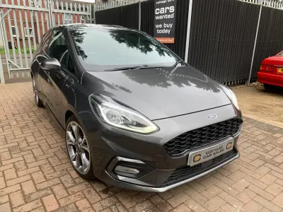 Usado Ford Fiesta ST-Line 125 HP (91 kW) 2019 Cinzento Citadino