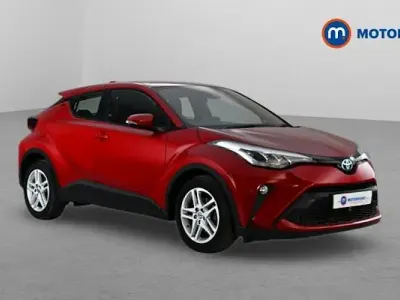 Begagnad Toyota C-HR 122 HK (89 kW) 2023 Röd SUV
