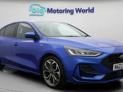 Used Ford Focus ST-Line X 125 HP (91 kW) 2023 Blue Hatchback