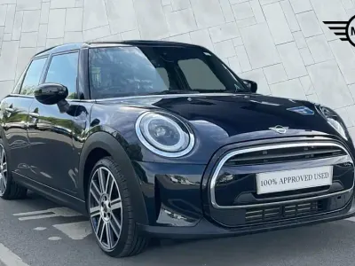 Used Mini Cooper Exclusive 134 HP (98 kW) 2023 Black Hatchback