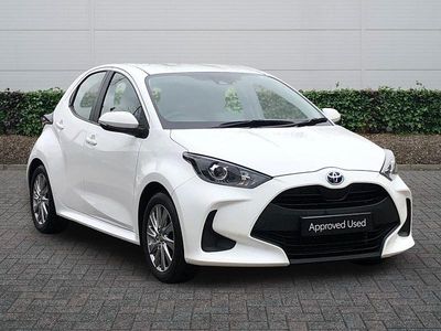 Used Toyota Yaris Hybrid 2024 White Hatchback