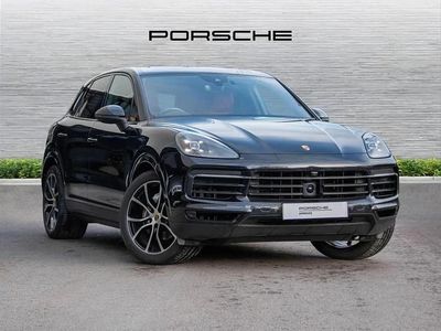Jet black metallic Used 2021 Porsche Cayenne SUV | £50,995 (Fair price)