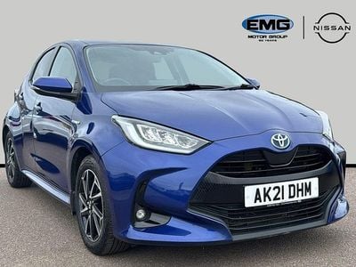 Used Toyota Yaris Design 116 HP (85 kW) 2021 Blue Hatchback