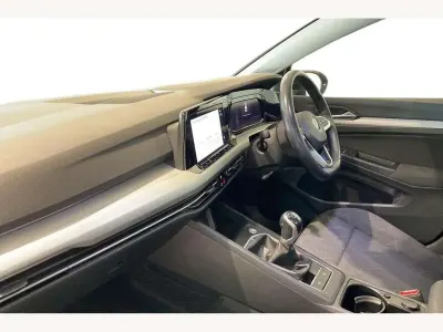 Used VW Golf VII Life 130 HP (95 kW) 2021 Blue Hatchback