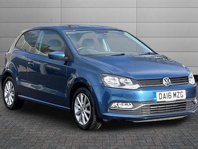Begagnad VW Polo Match 90 HK (66 kW) 2016 Blå Halvkombi