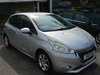 Used Peugeot 208 Active 82 HP (60 kW) 2013 Silver Hatchback
