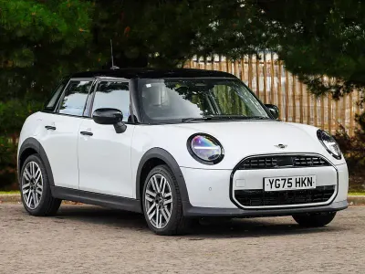 Used Mini Cooper Classic 114 kW (156 HP) 2025 White Hatchback