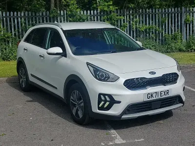 Used Kia Niro 139 HP (102 kW) 2021 White SUV