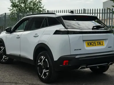 Used Peugeot 2008 Allure 135 HP (99 kW) 2025 White SUV
