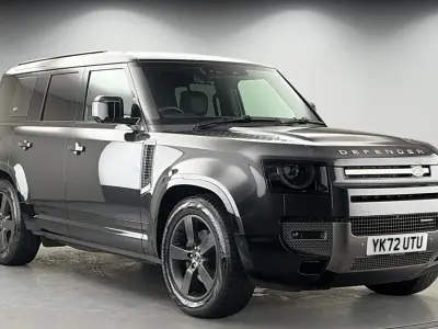 Usado Land Rover Defender HSE Dynamic 250 CV (183 kW) 2023 Gris SUV