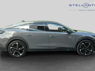 Używany Peugeot 408 Allure 178 KM (130 kW) 2024 Szary SUV