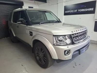 Used Land Rover Discovery 4 Graphite 2016 Gold SUV