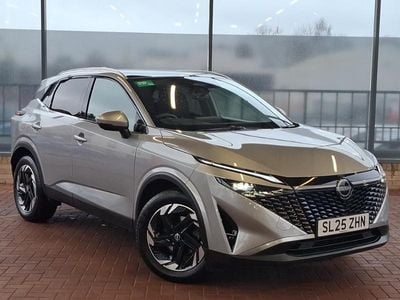 Używany Nissan Qashqai N-Connecta 140 KM (102 kW) 2025 Srebrny SUV