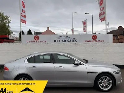 Used Jaguar XE Prestige 240 HP (176 kW) 2018 Silver Sedan
