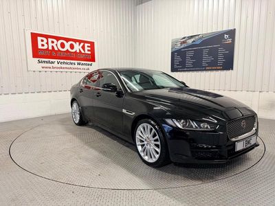 Used Jaguar XE Portfolio 240 HP (176 kW) 2017 Black Sedan