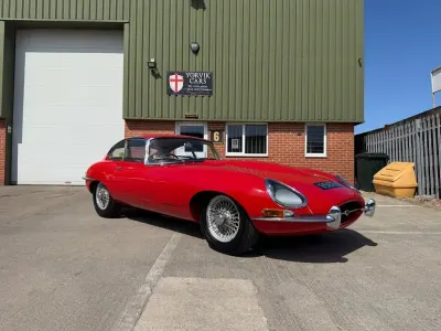 Used Jaguar E-Type 269 HP (197 kW) 1962 Red Coupe