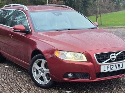 Red Used 2012 Volvo V70 SE Lux Estate | £9,995 (Good price)