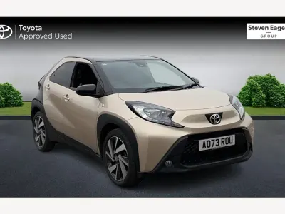 Used Toyota Aygo X 72 HP (52 kW) 2023 Beige SUV