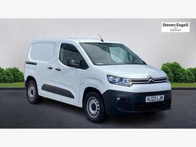 Used Citroën Berlingo 100 HP (73 kW) 2022 White MPV