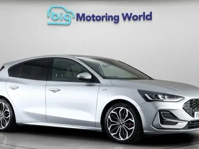 Used Ford Focus ST-Line X 125 HP (91 kW) 2024 Silver Hatchback
