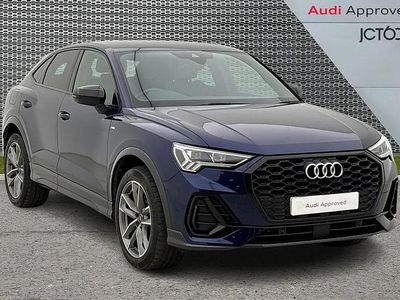 Używany Audi Q3 Black Edition 150 KM (110 kW) 2023 Niebieski SUV