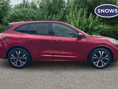 Używany Ford Kuga ST-Line X 150 KM (110 kW) 2023 Czerwony SUV