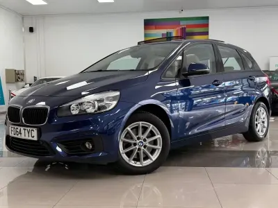 Begagnad BMW 218 Comfort Edition 136 HK (100 kW) 2014 Blå Halvkombi