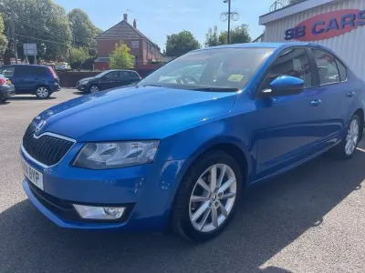 Used Skoda Octavia Elegance 105 HP (77 kW) 2014 Blue Estate
