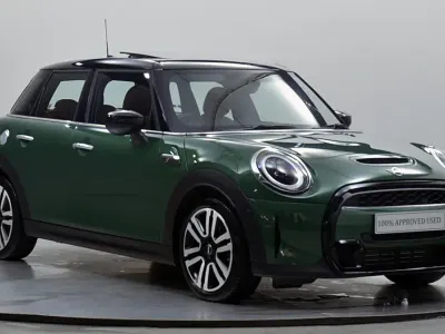 Used Mini Cooper S Exclusive 176 HP (129 kW) 2022 Green Hatchback