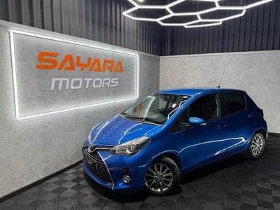 Used Toyota Yaris 90 HP (66 kW) 2016 Blue Hatchback