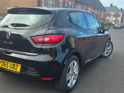 Used Renault Clio IV Dynamique 90 HP (66 kW) 2015 Black Hatchback
