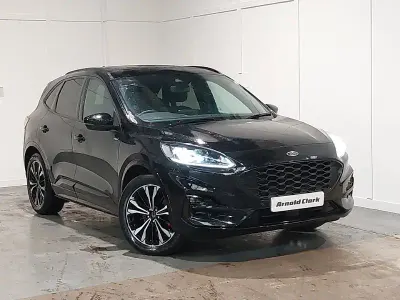 Käytetty Ford Kuga ST-Line X 190 HP (139 kW) 2023 Musta Katumaasturi