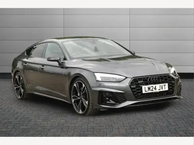 Używany Audi A5 Black Edition 204 KM (150 kW) 2024 Szary Hatchback