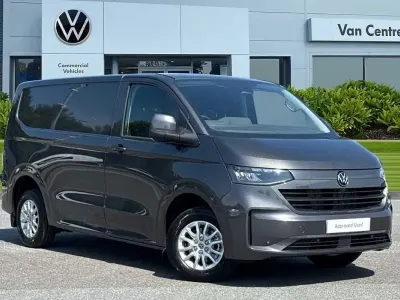 Begagnad VW Transporter Pro 150 HK (110 kW) 2025 Grå Van