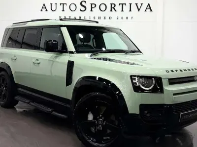 Gebraucht Land Rover Defender 75th Limited Edition 300 PS (220 kW) 2023 Grün SUV