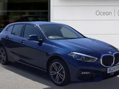 Used BMW 118 Sport Line 136 HP (100 kW) 2024 Phytonic blue metallic paint  Hatchback