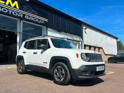 Used Jeep Renegade Sport 110 HP (80 kW) 2016 White SUV