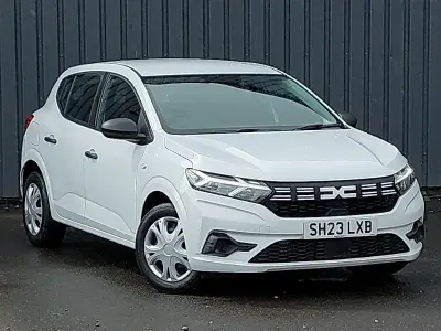 Begagnad Dacia Sandero Essentiel 91 HK (66 kW) 2023 Vit Halvkombi