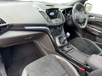 Second-hand Ford Kuga ST-Line X 150 CP (110 kW) 2018 Alb SUV