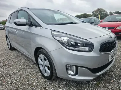 Used Kia Carens 2016 Silver MPV