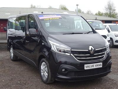 Begagnad Renault Trafic 2020 Svart Minibuss