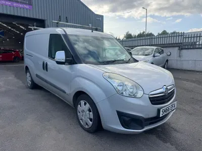 Used Vauxhall Combo Sportive 105 HP (77 kW) 2016 Silver MPV