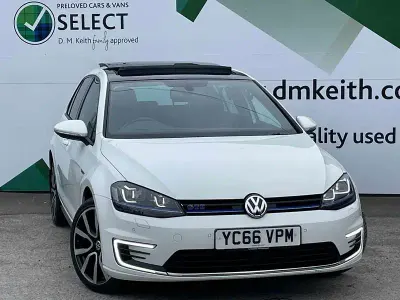 Używany VW Golf VII GTE 204 KM (150 kW) 2016 Biały Hatchback