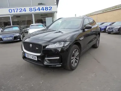 Używany Jaguar F-Pace R-Sport 2017 Czarny SUV