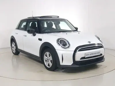 Used Mini Cooper Classic 136 HP (100 kW) 2023 White Hatchback