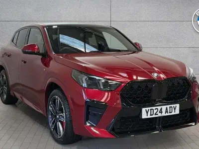 Begagnad BMW X2 M Sport 168 HK (123 kW) 2024 Röd SUV