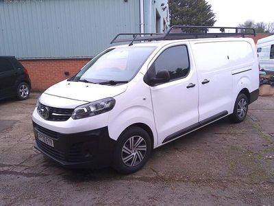 Used Vauxhall Vivaro Edition 120 HP (88 kW) 2020 White MPV
